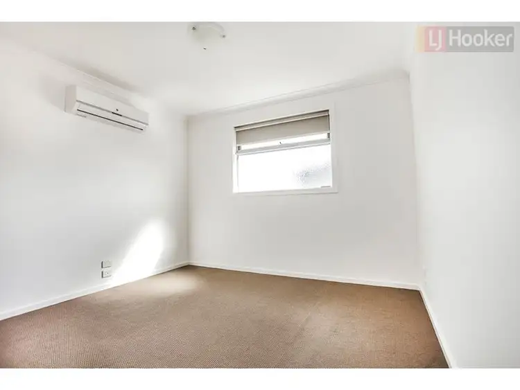 Seventh view of Homely townhouse listing, 19 Gully Way, Craigieburn VIC 3064