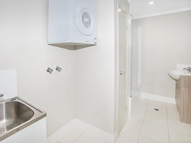 Sixth view of Homely unit listing, Unit 2/3-5 Flynn Road, Gympie QLD 4570