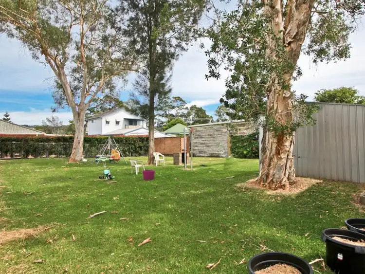 15 Nott Street, Warners Bay NSW 2282