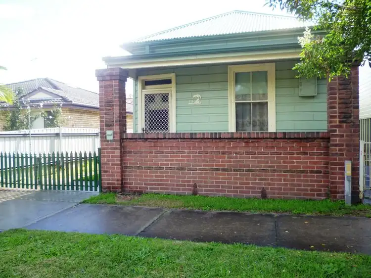 13 Hargrave Street, Carrington NSW 2294