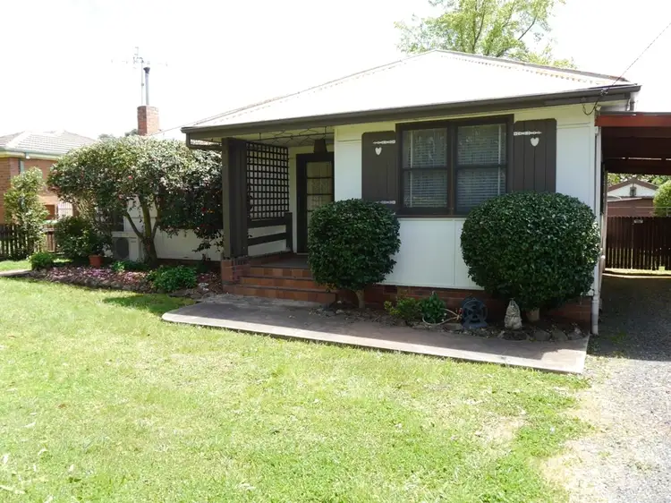 Main view of Homely house listing, 2 Chestnut Avenue, Orange NSW 2800