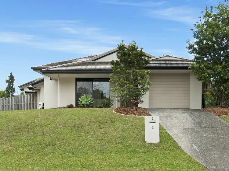 2/2 Stoneleigh Way, Holmview QLD 4207