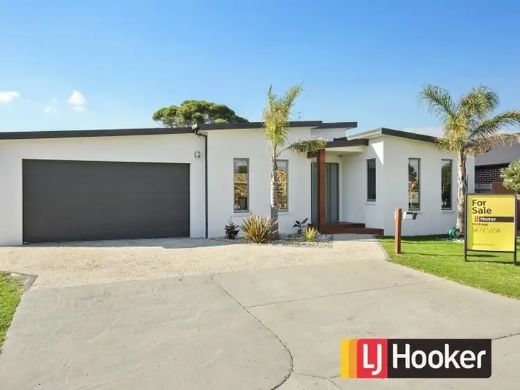 10 Thomas Crt, Wonthaggi VIC 3995