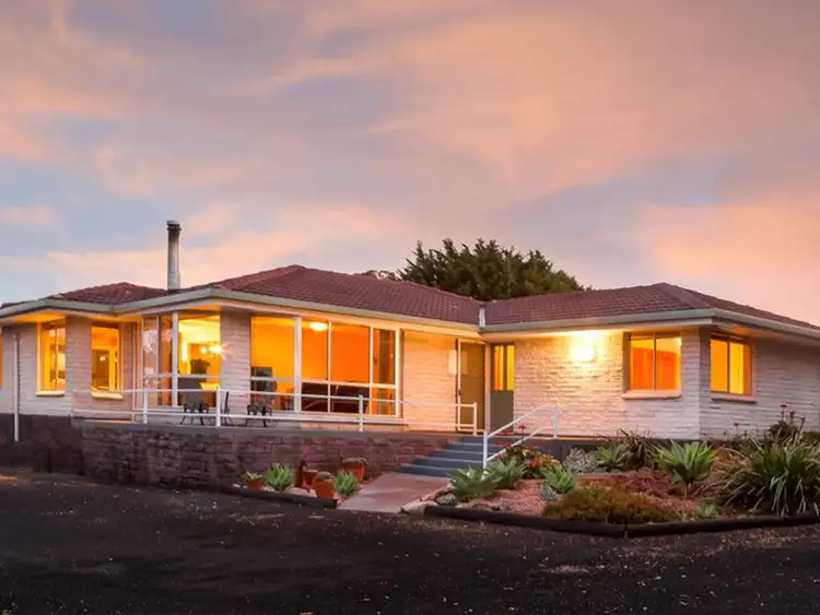 3 Andrews  Court, Binalong Bay TAS 7216
