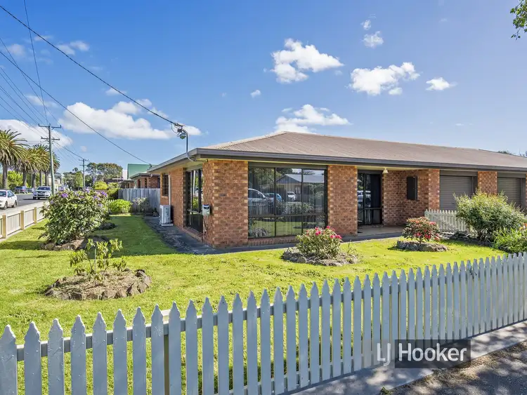 Second view of Homely unit listing, Unit 1/23 Dodgin Street, Wynyard TAS 7325