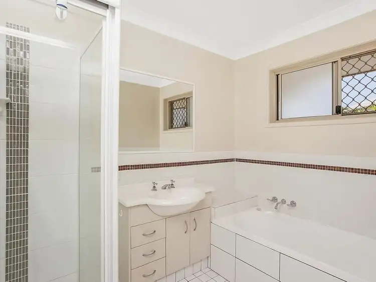 Seventh view of Homely house listing, 2/72 Paddington Drive, Carrara QLD 4211
