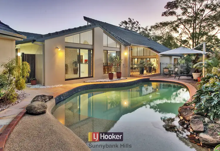 11 Stanton Court, Eight Mile Plains QLD 4113