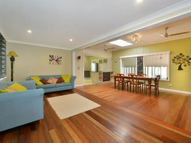 74 Upper Miles Street, Manoora QLD 4870