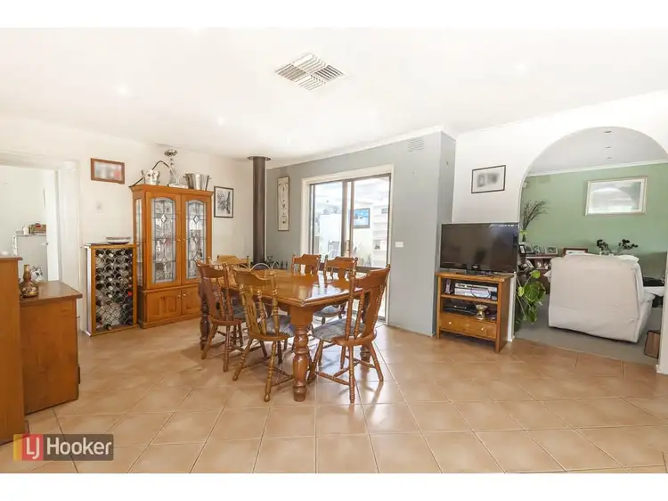 Fourth view of Homely house listing, 100 Hothlyn Drive, Craigieburn VIC 3064