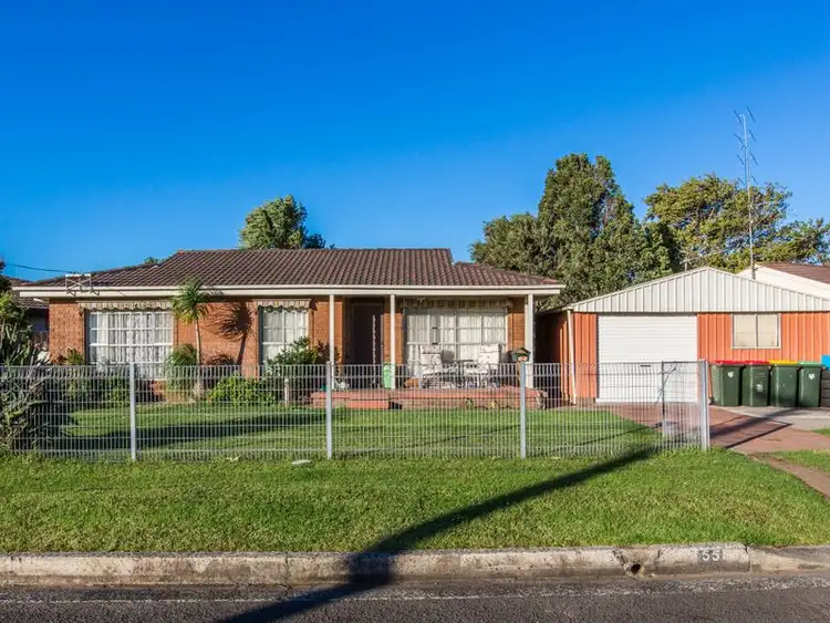 55 Poplar Ave, Albion Park Rail NSW 2527