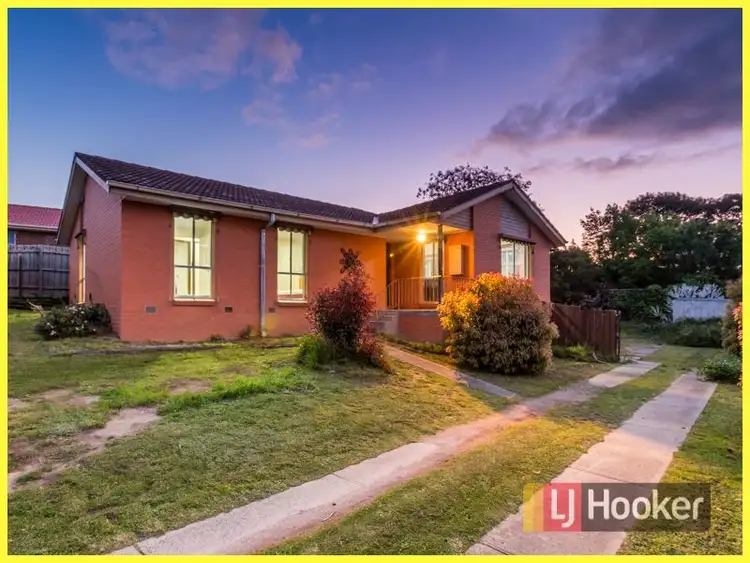 Main view of Homely house listing, 21 Lachlan Drive, Endeavour Hills VIC 3802
