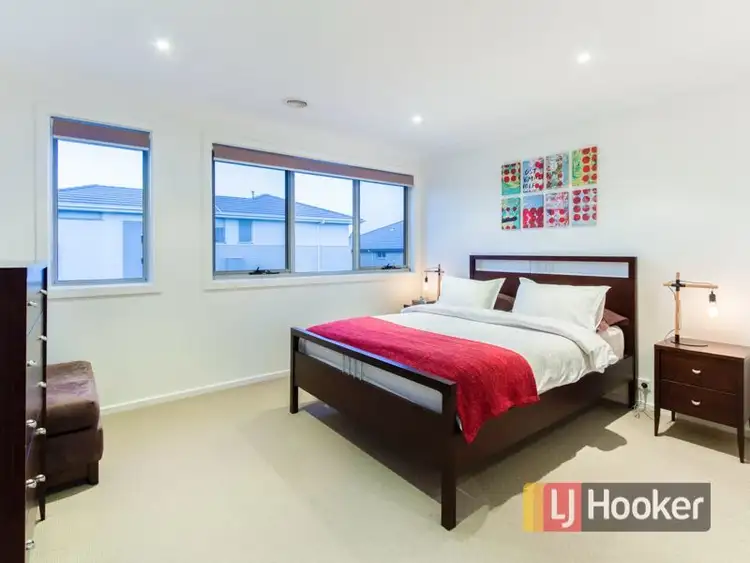 Sixth view of Homely house listing, 34 Barrier Reef Circuit, Endeavour Hills VIC 3802