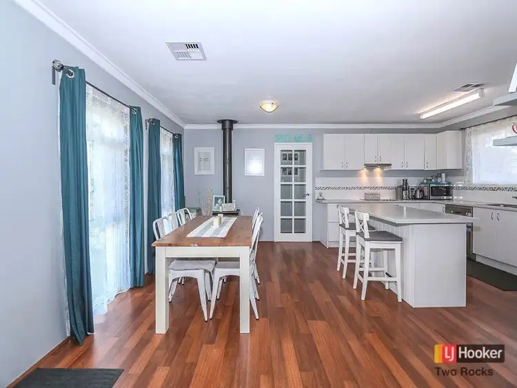 Third view of Homely house listing, 6 Dale Court, Two Rocks WA 6037