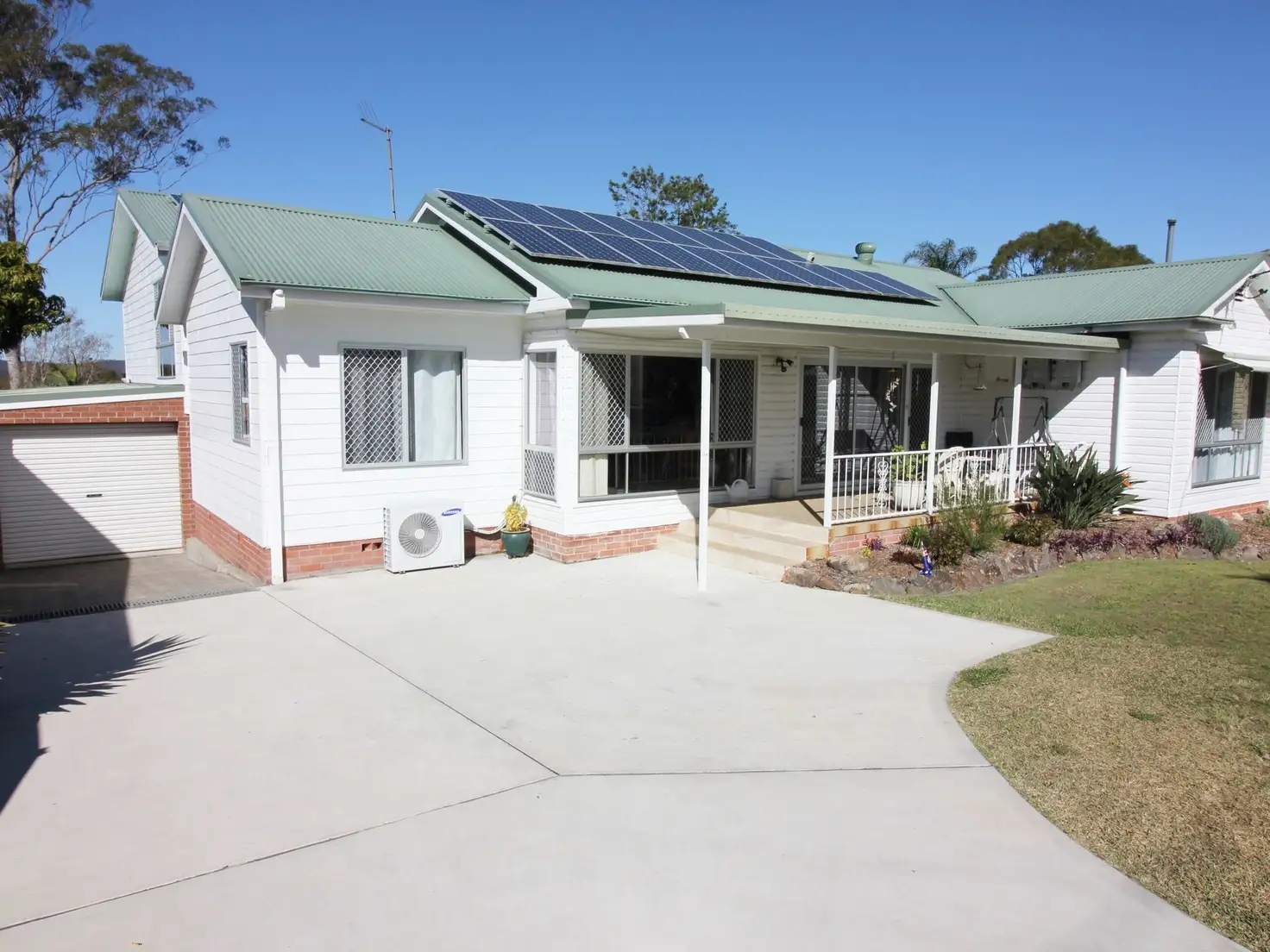 Main view of Homely house listing, 10 Edinburgh Drive, Taree NSW 2430