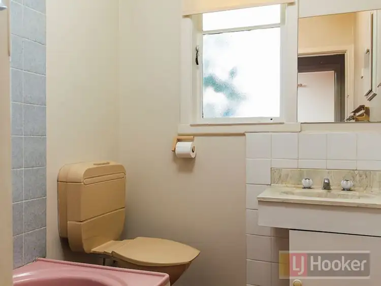Seventh view of Homely house listing, 8 Margaret Avenue, Bayswater VIC 3153