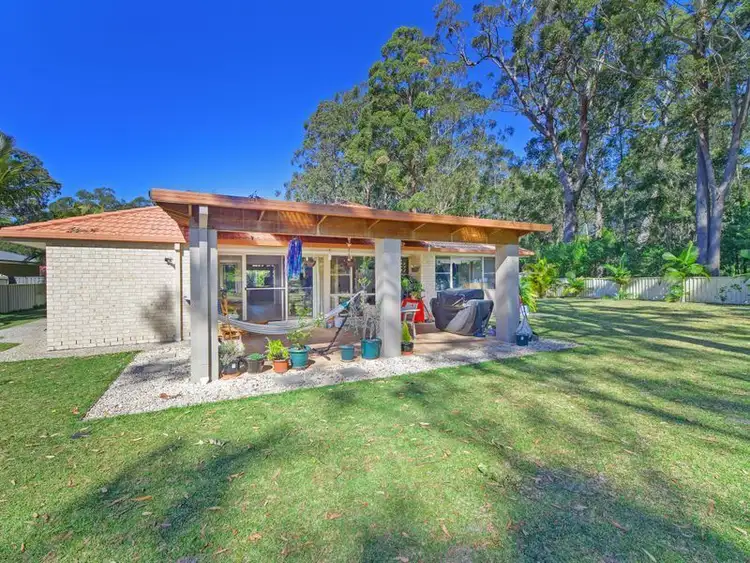 4 Grevillea Court, Lake Cathie NSW 2445