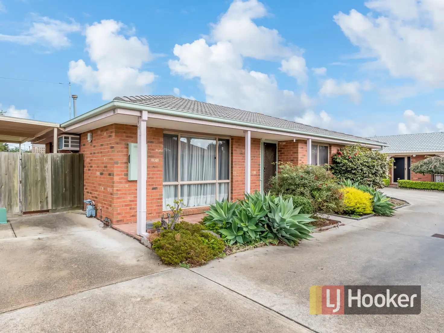 Main view of Homely unit listing, 1/15 David Avenue, Cranbourne VIC 3977