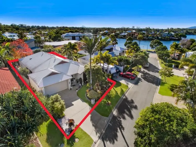 4 Parsons Bank Drive, Twin Waters QLD 4564