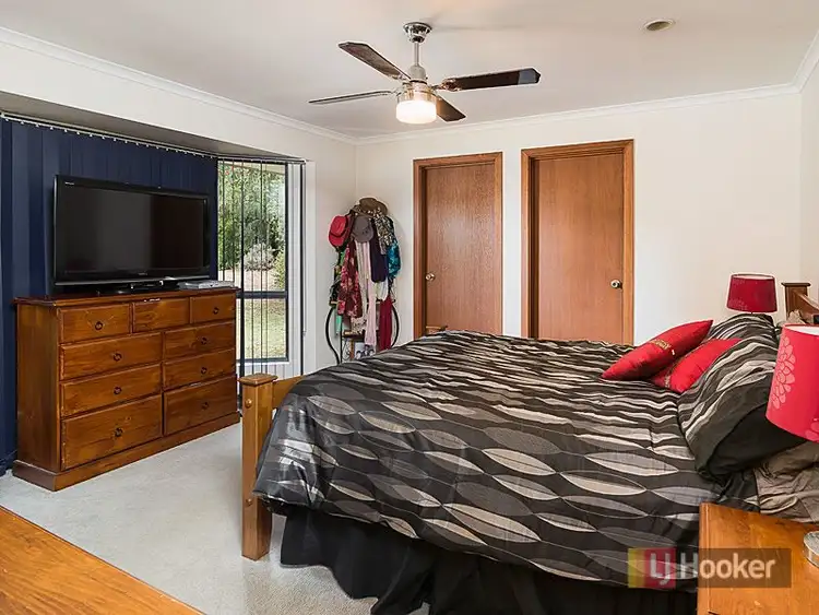 Sixth view of Homely house listing, 5 Gallasch Drive, Mount Barker SA 5251