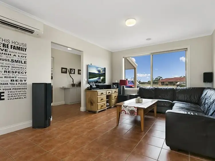 Seventh view of Homely house listing, 20 Cavallo Crescent, Hidden Valley VIC 3756