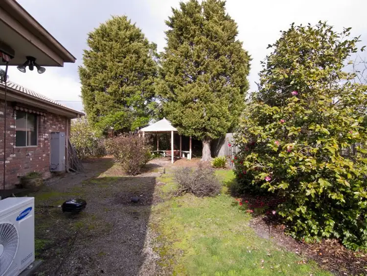 Sixth view of Homely house listing, 10 Finchley Court, Endeavour Hills VIC 3802