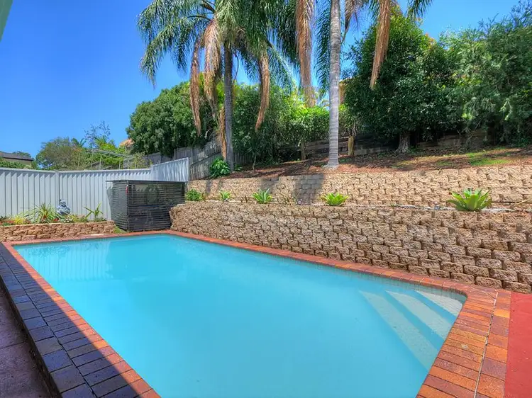 169 K P Mcgrath Drive, Elanora QLD 4221