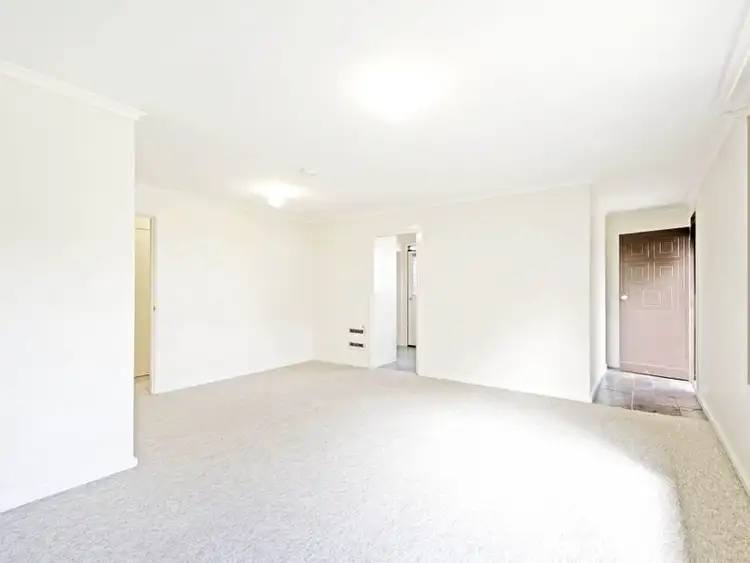 16 De Mestre Place, Holt ACT 2615