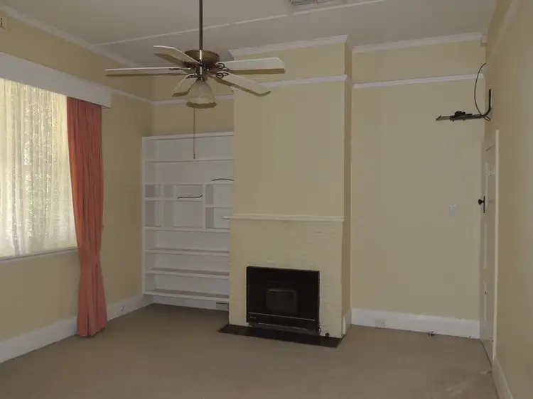 Fifth view of Homely house listing, 352 Beveridge Street, Swan Hill VIC 3585