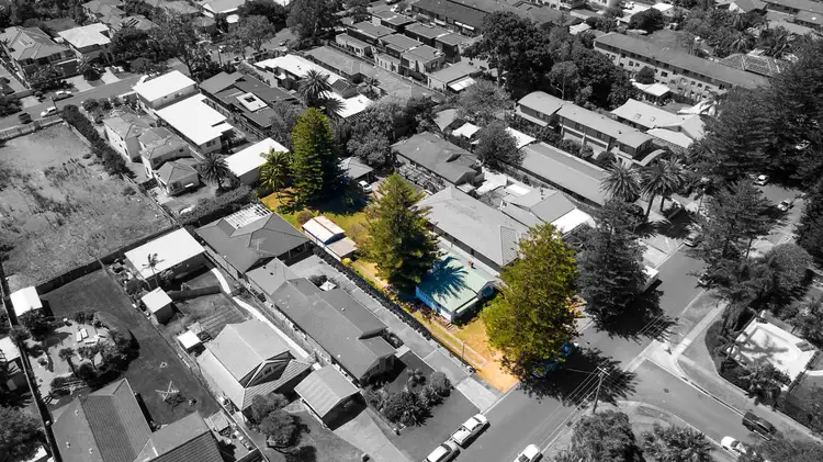 Fifth view of Homely house listing, 8 Seabeach Avenue, Mona Vale NSW 2103