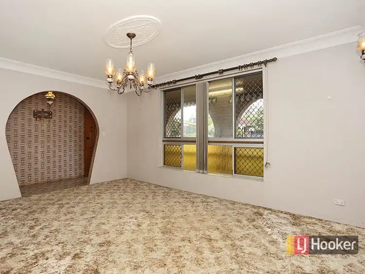 Fifth view of Homely house listing, 10 Edred Street, Carindale QLD 4152