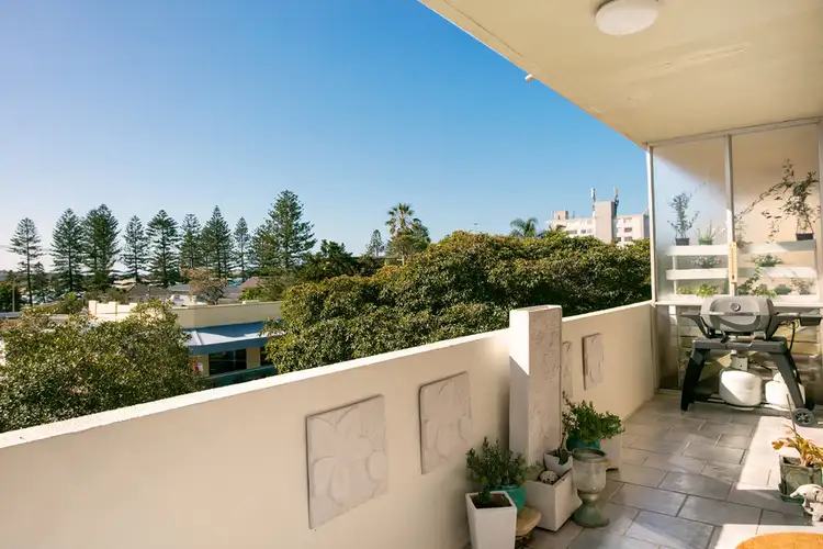 Second view of Homely unit listing, 4/139 Pacific Parade, Dee Why NSW 2099
