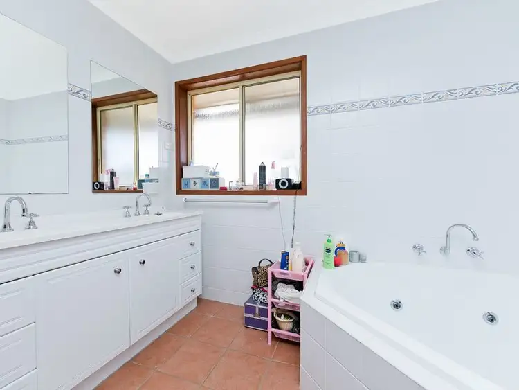 Sixth view of Homely house listing, 2 McInnes Street, Queanbeyan NSW 2620