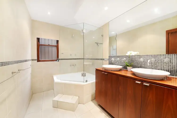 Sixth view of Homely apartment listing, 3/1-5 Rosebank Street, Darlinghurst NSW 2010