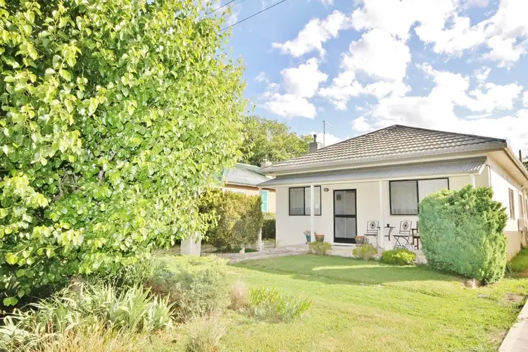 Main view of Homely house listing, 16 Kefford Street, Bathurst NSW 2795