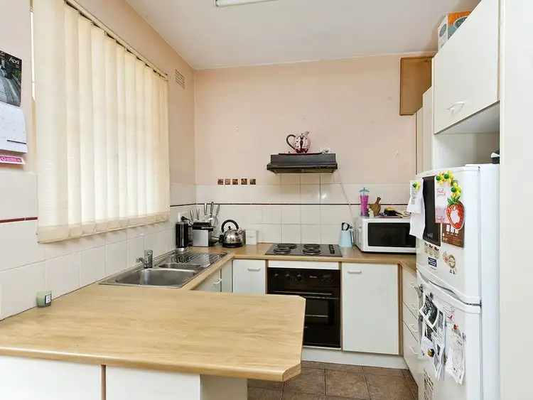 Second view of Homely unit listing, 3/30 HERCULES ROAD, Brighton-le-sands NSW 2216