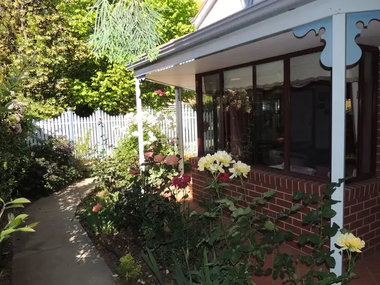 Second view of Homely house listing, 10 Goldfinch Court, Murray Downs NSW 3585