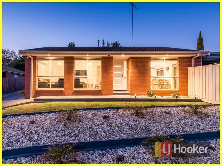 Main view of Homely unit listing, 1/32 John Hunter Drive, Endeavour Hills VIC 3802
