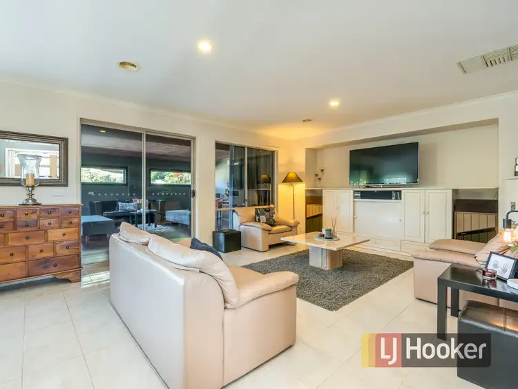 Fifth view of Homely house listing, 17 Renee Avenue, Endeavour Hills VIC 3802