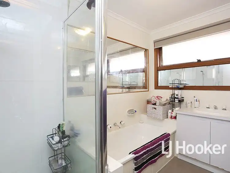 Fifth view of Homely house listing, 30 Iluka Drive, Werribee VIC 3030