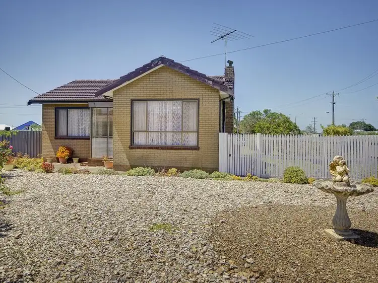 2 Taliska Avenue, Hamlyn Heights VIC 3215