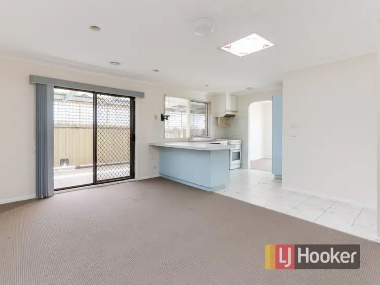 Sixth view of Homely house listing, 7 Blueberry Close, Cranbourne North VIC 3977
