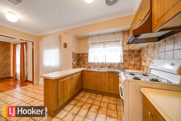 Seventh view of Homely house listing, 10 CORNWALL AVE, Keysborough VIC 3173