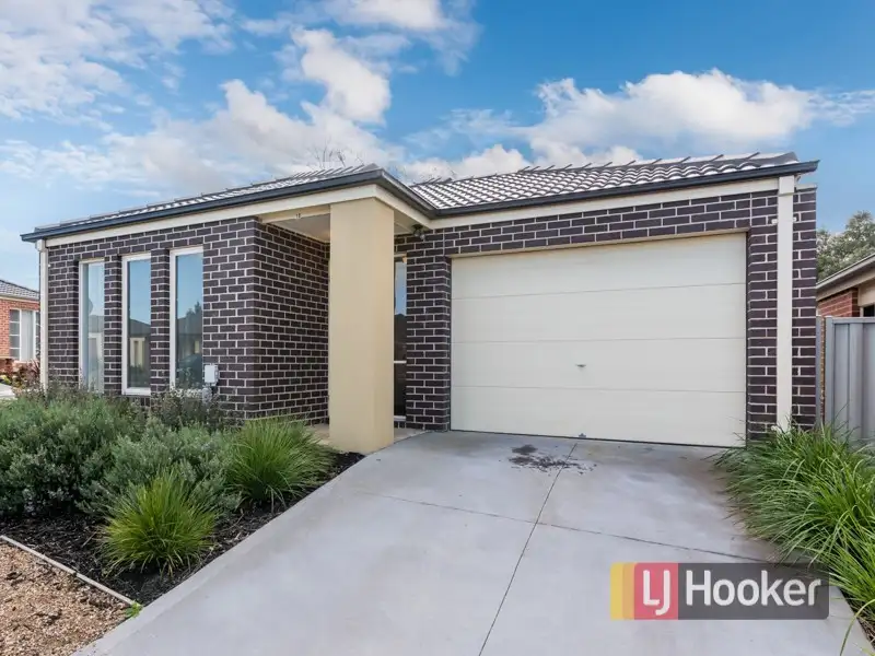 Main view of Homely house listing, 10 Blackburn Mews, Langwarrin VIC 3910