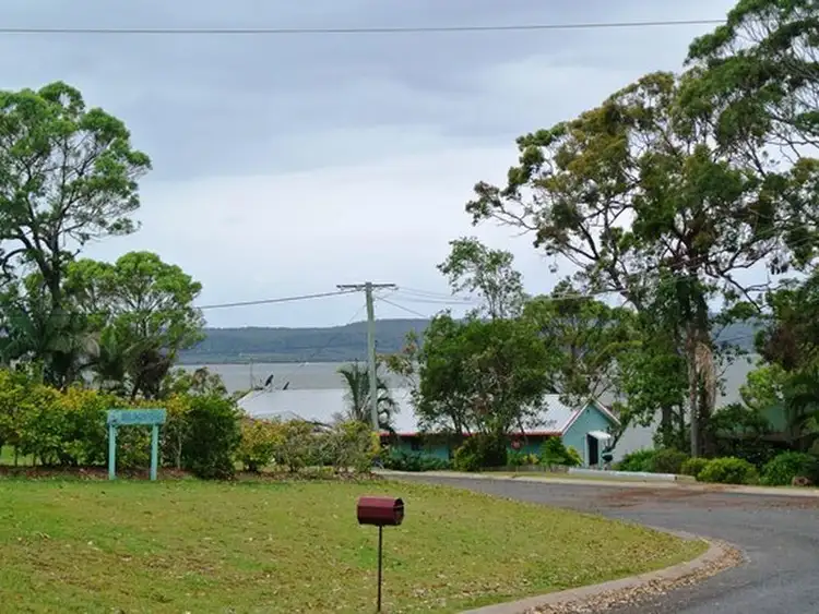 99 BEELONG ST, Macleay Island QLD 4184