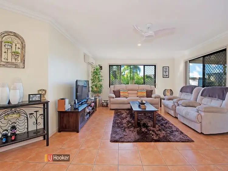 Fifth view of Homely house listing, 2 Drysdale Court, Murrumba Downs QLD 4503
