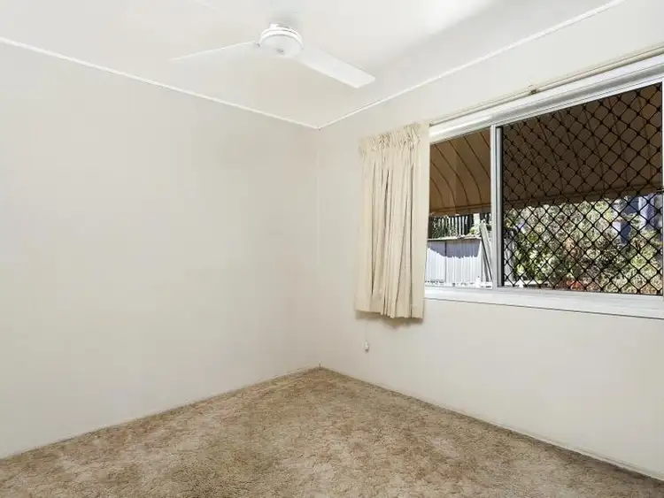 Fifth view of Homely semi-detached listing, 2/20 Twenty Sixth Avenue, Palm Beach QLD 4221
