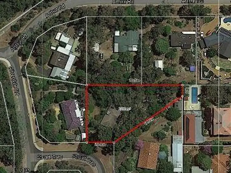 3 Stuart Crescent, Lesmurdie WA 6076