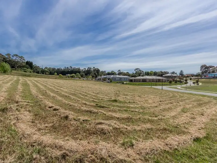 6-7 Adare Court, Berwick VIC 3806