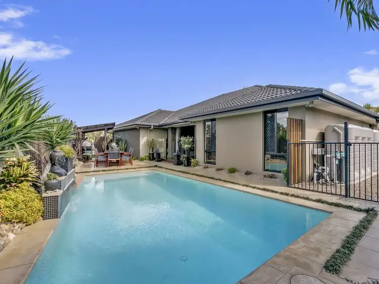3 Kabi Place, Pacific Pines QLD 4211