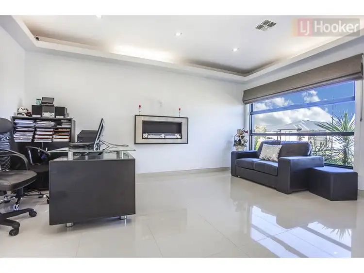 Fifth view of Homely house listing, 108 Biltmore Crescent, Roxburgh Park VIC 3064